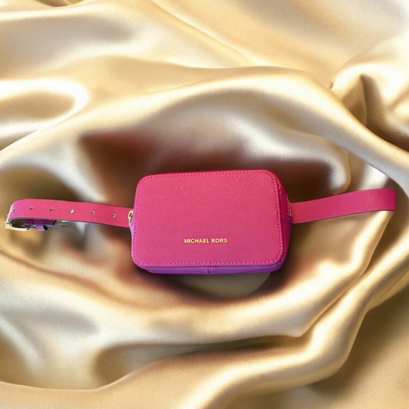 Michael Kors Belt Bag - Picture 5 of 9
